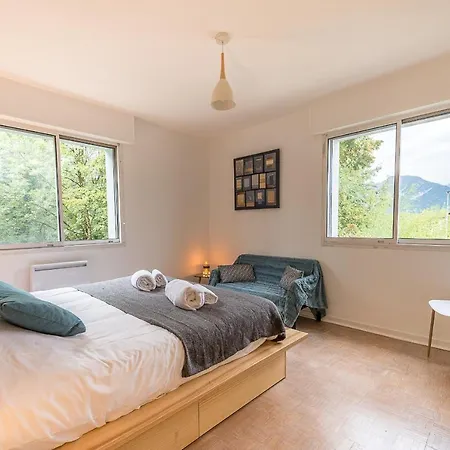 Apartment Coeur Du Village-appartement Refait A Neuf, Exclusivite Lla Selections By Location Annecy *