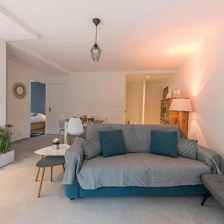Apartment Coeur Du Village-appartement Refait A Neuf, Exclusivite Lla Selections By Location Annecy