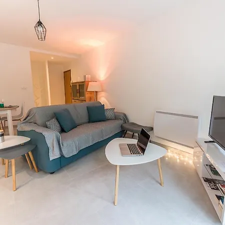 Coeur Du Village-appartement Refait A Neuf, Exclusivite Lla Selections By Location Annecy Apartment Saint-Jorioz